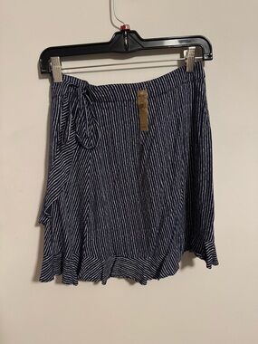 American Eagle Outfitters Navy and White Striped Tie-Waist Skirt